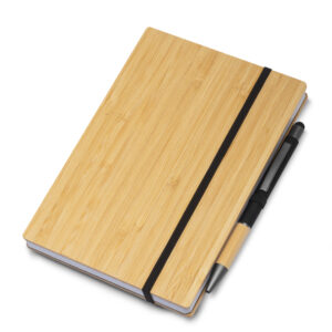 Caderno de Anotações com Pauta JR CAD200 | miolo com 96 folhas pautadas na cor branca. Não acompanha caneta.